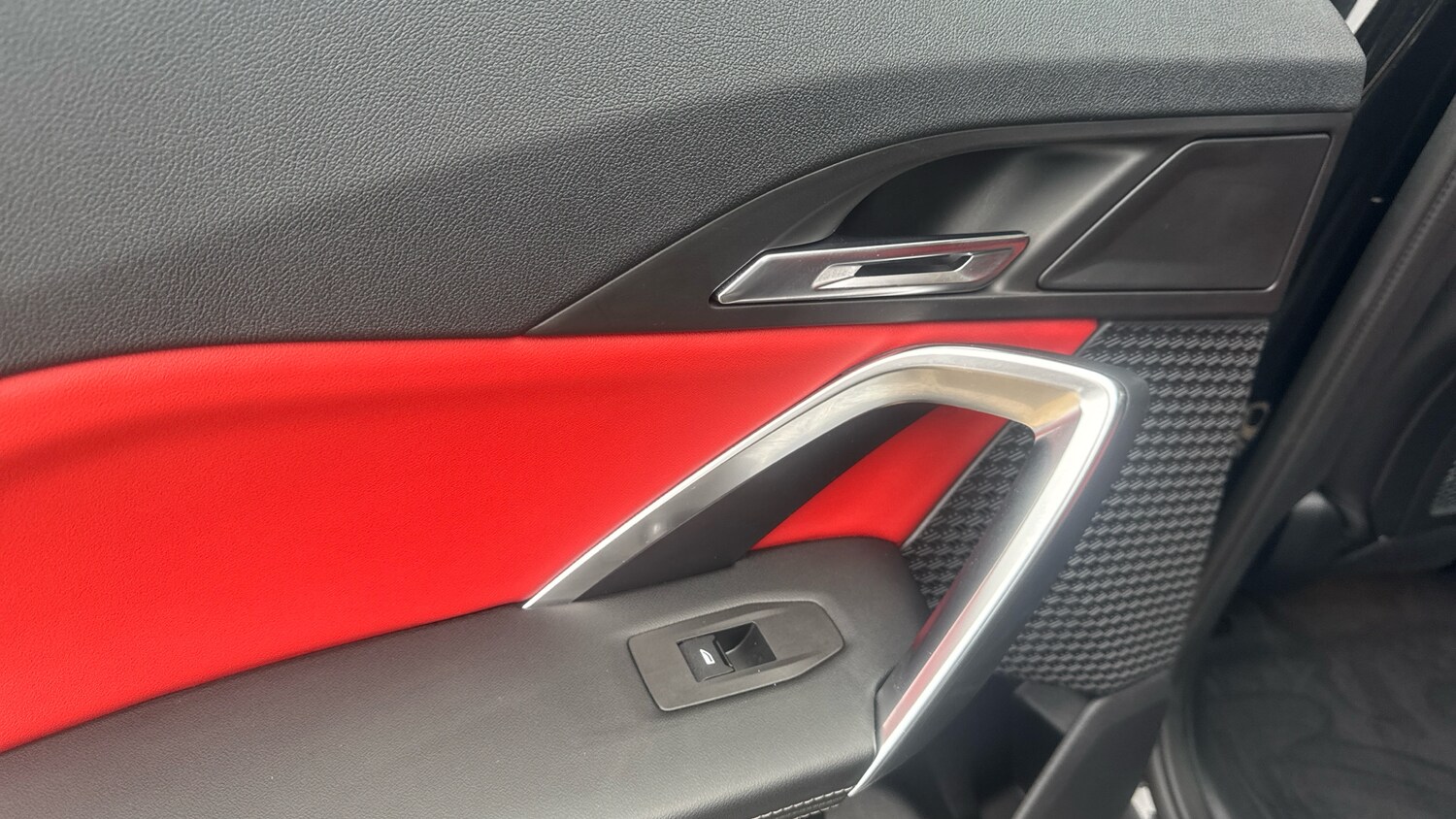 Used BMW iX1 2024 for sale - 77650163: Photo 32