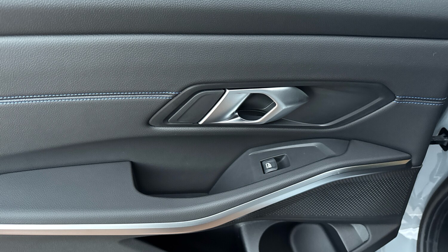 Used BMW 3 Series 2025 for sale - 77363276: Photo 46