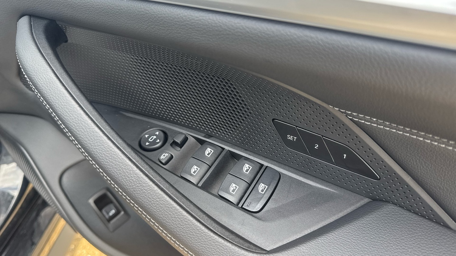 Used BMW i4 2025 for sale - 76161848: Photo 24
