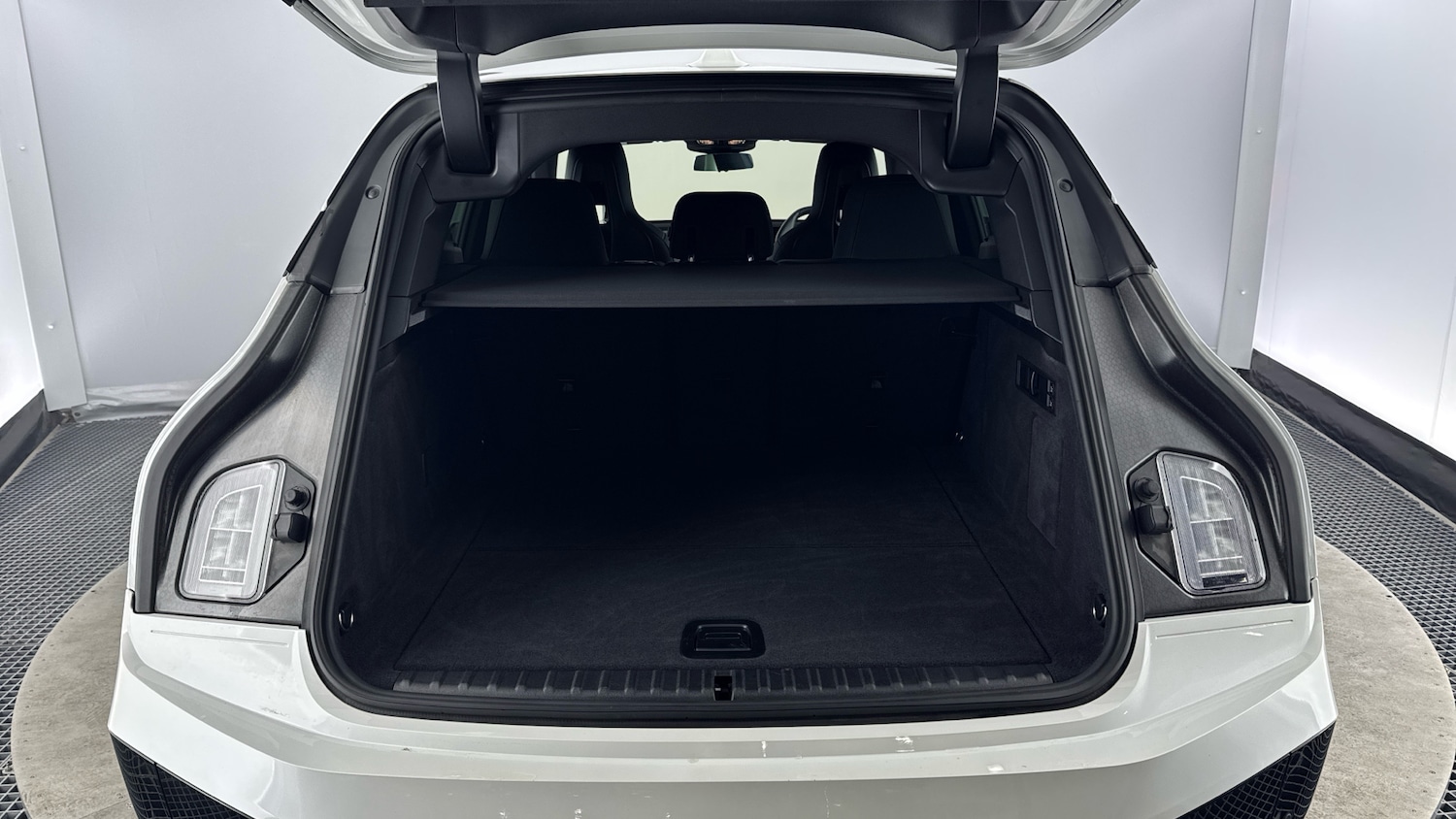 Used BMW iX 2022 for sale - 77461140: Photo 13