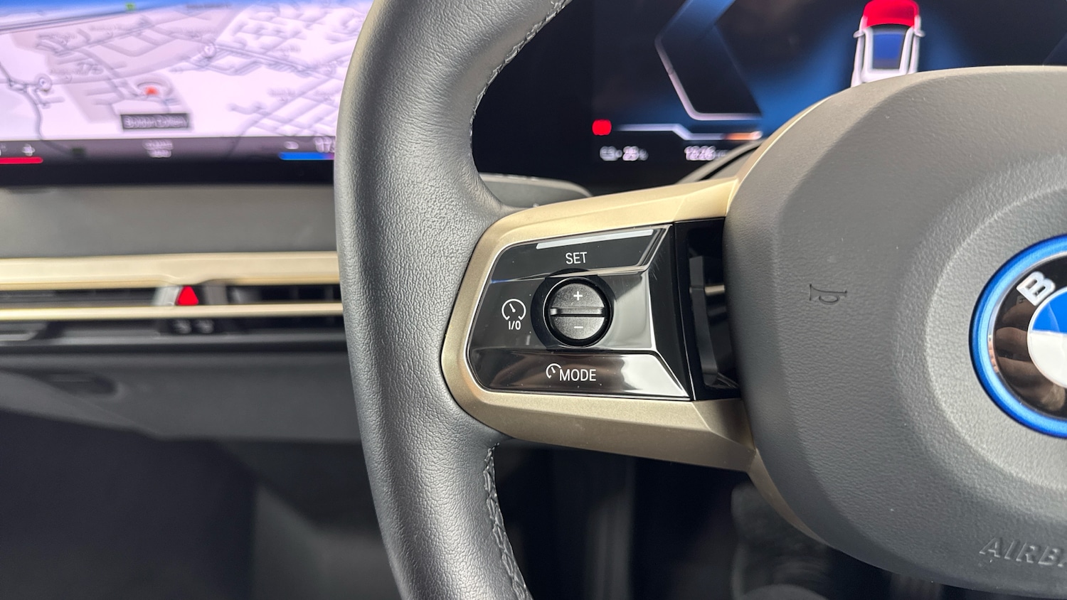 Used BMW iX 2022 for sale - 77461140: Photo 17