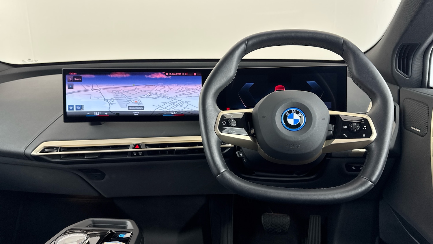 Used BMW iX 2022 for sale - 77461140: Photo 5