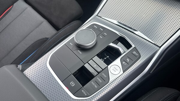 Used BMW 3 Series 2025 for sale - 76026973: Photo 10