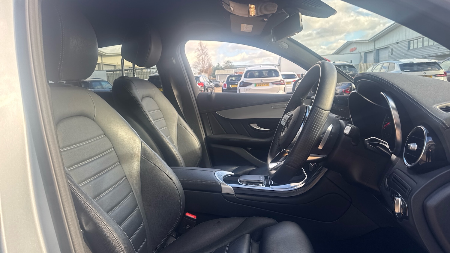 Used Mercedes-Benz GLC 2023 for sale - 76507264: Photo 11