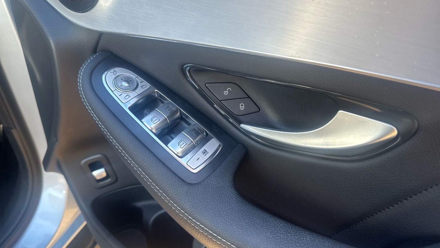 Used Mercedes-Benz GLC 2023 for sale - 76507264: Photo 24