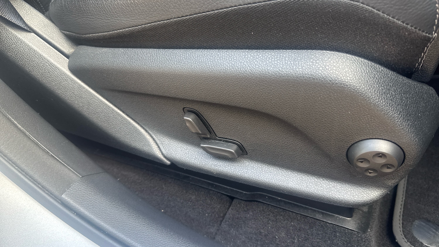 Used Mercedes-Benz GLC 2023 for sale - 76507264: Photo 29