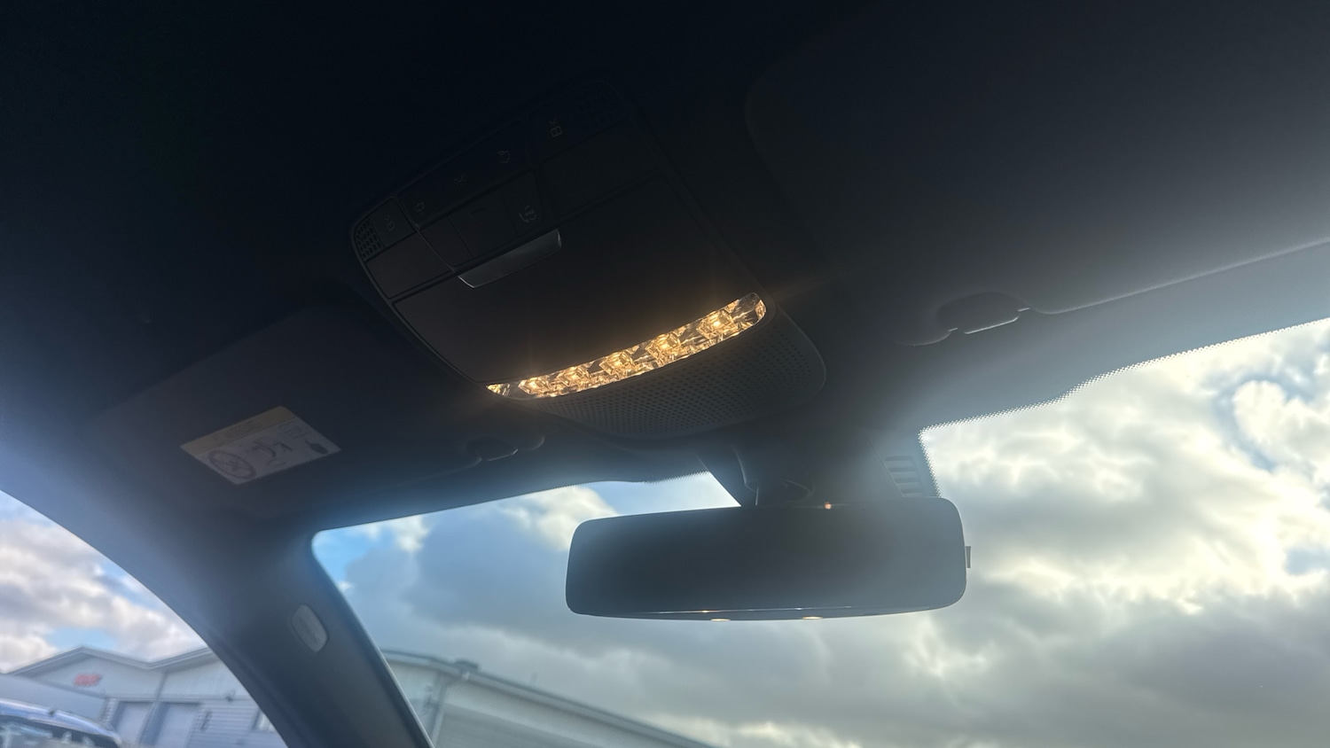 Used Mercedes-Benz GLC 2023 for sale - 76507264: Photo 32