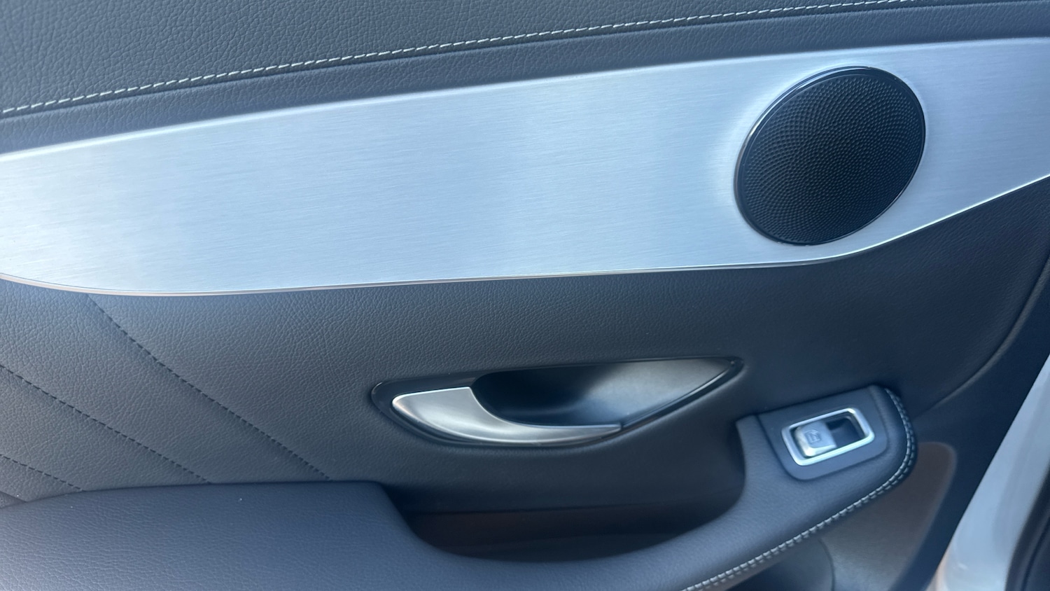 Used Mercedes-Benz GLC 2023 for sale - 76507264: Photo 33