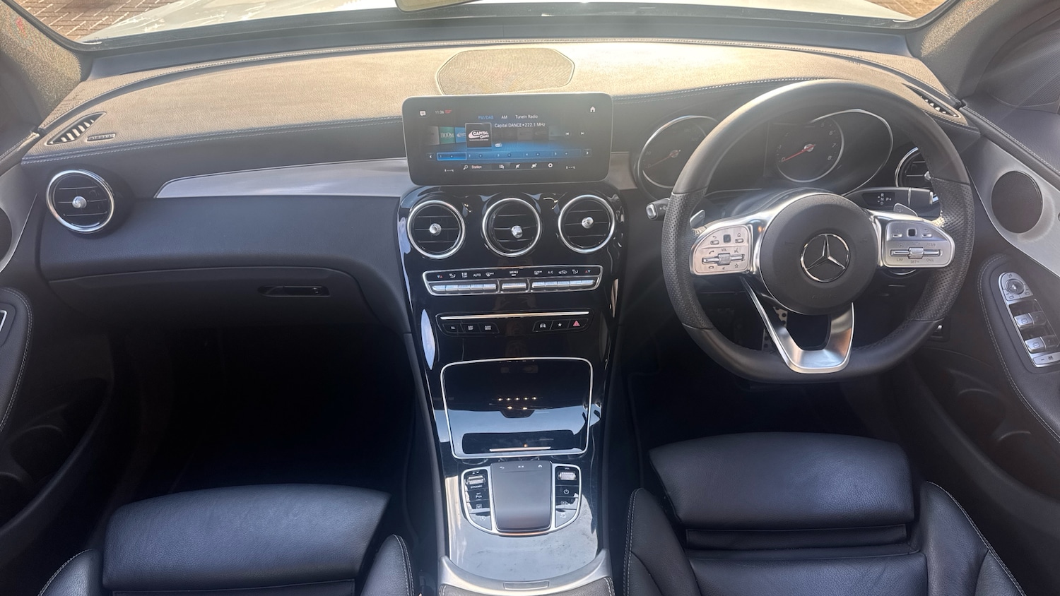 Used Mercedes-Benz GLC 2023 for sale - 76507264: Photo 4