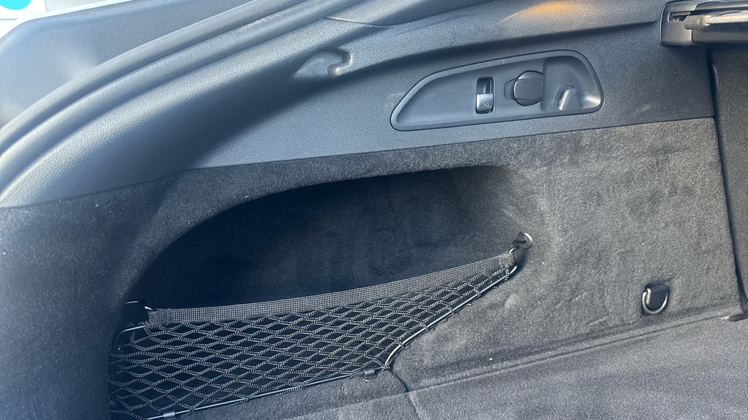 Used Mercedes-Benz GLC 2023 for sale - 76507264: Photo 40