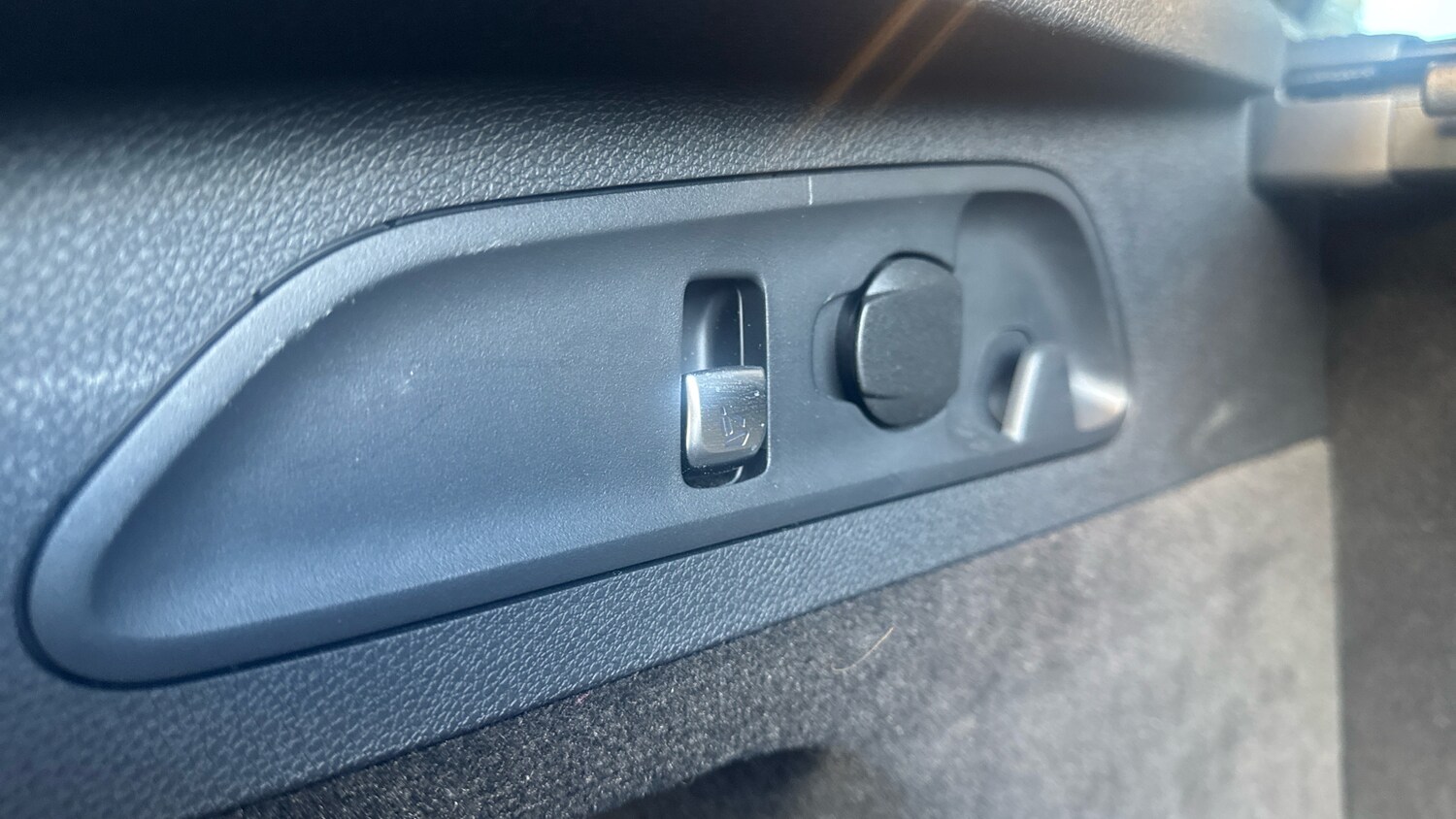 Used Mercedes-Benz GLC 2023 for sale - 76507264: Photo 41