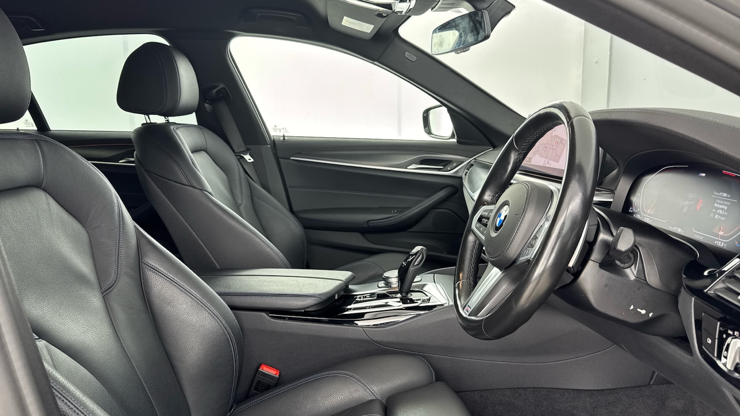 Used BMW 5 Series 2021 for sale - 76639601: Photo 11