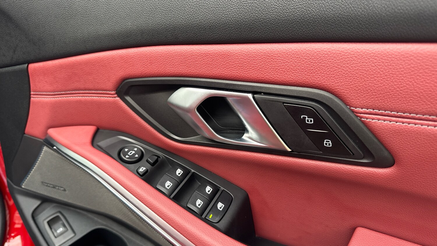 Used BMW 3 Series 2024 for sale - 77270712: Photo 24