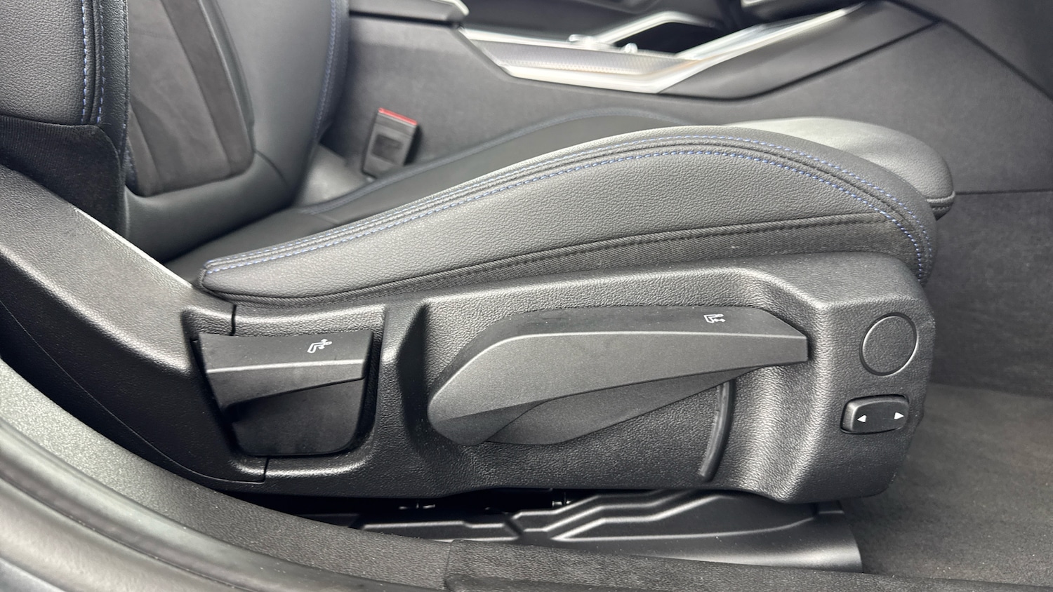 Used BMW 3 Series 2025 for sale - 78111913: Photo 34