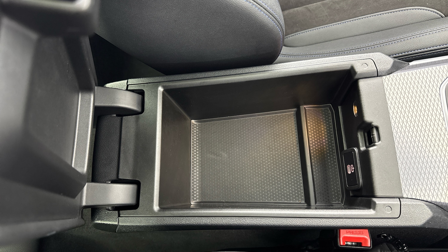 Used BMW 3 Series 2025 for sale - 78111913: Photo 40