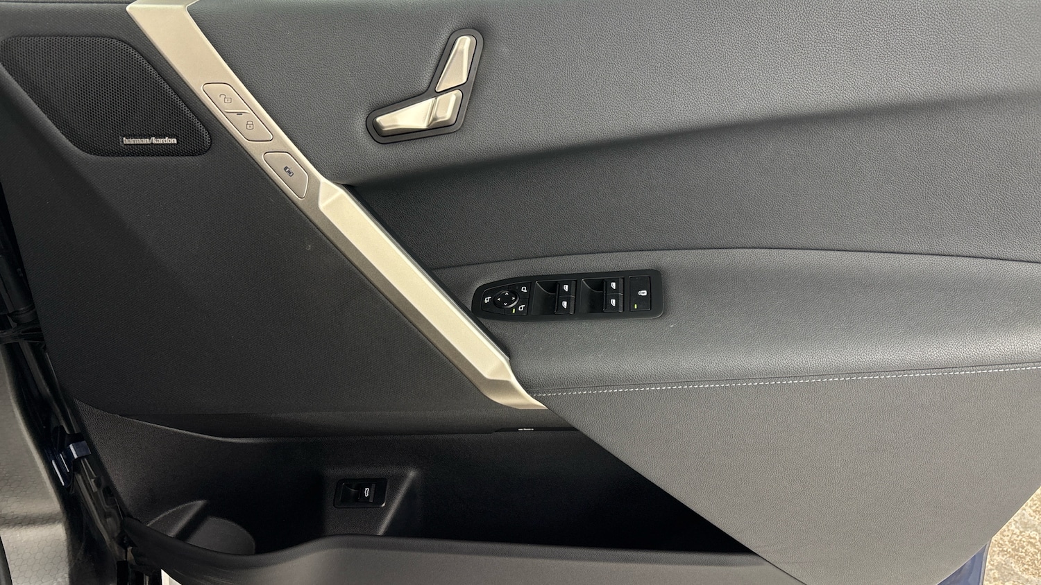 Used BMW iX 2022 for sale - 76684748: Photo 8