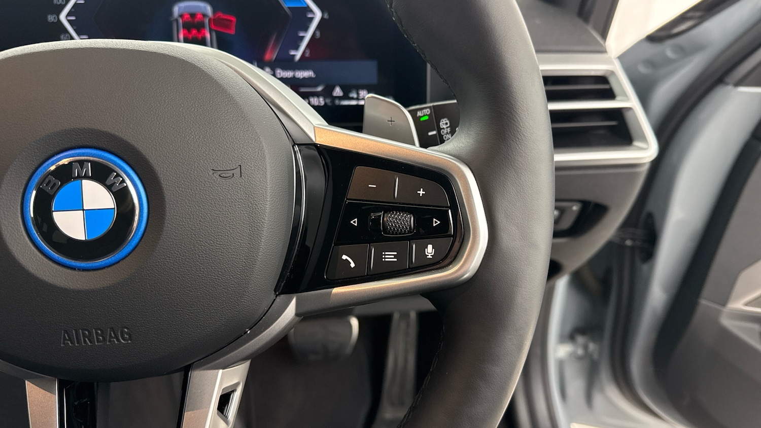 Used BMW 3 Series 2025 for sale - 77093731: Photo 18