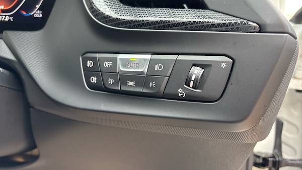 Used BMW 1 Series 2022 for sale - 76292800: Photo 45