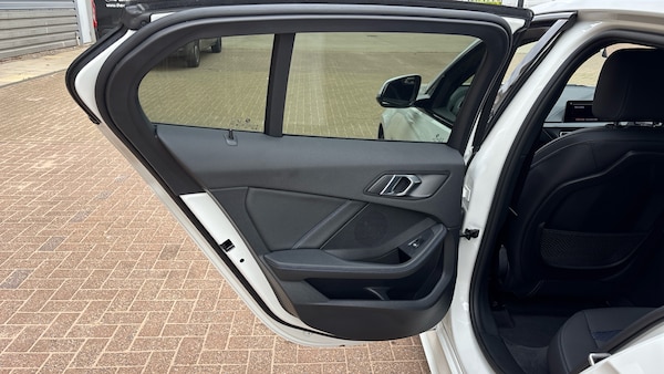 Used BMW 1 Series 2022 for sale - 76292800: Photo 55