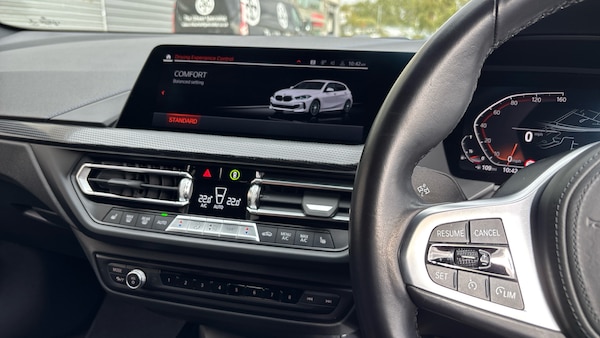 Used BMW 1 Series 2022 for sale - 76292800: Photo 76