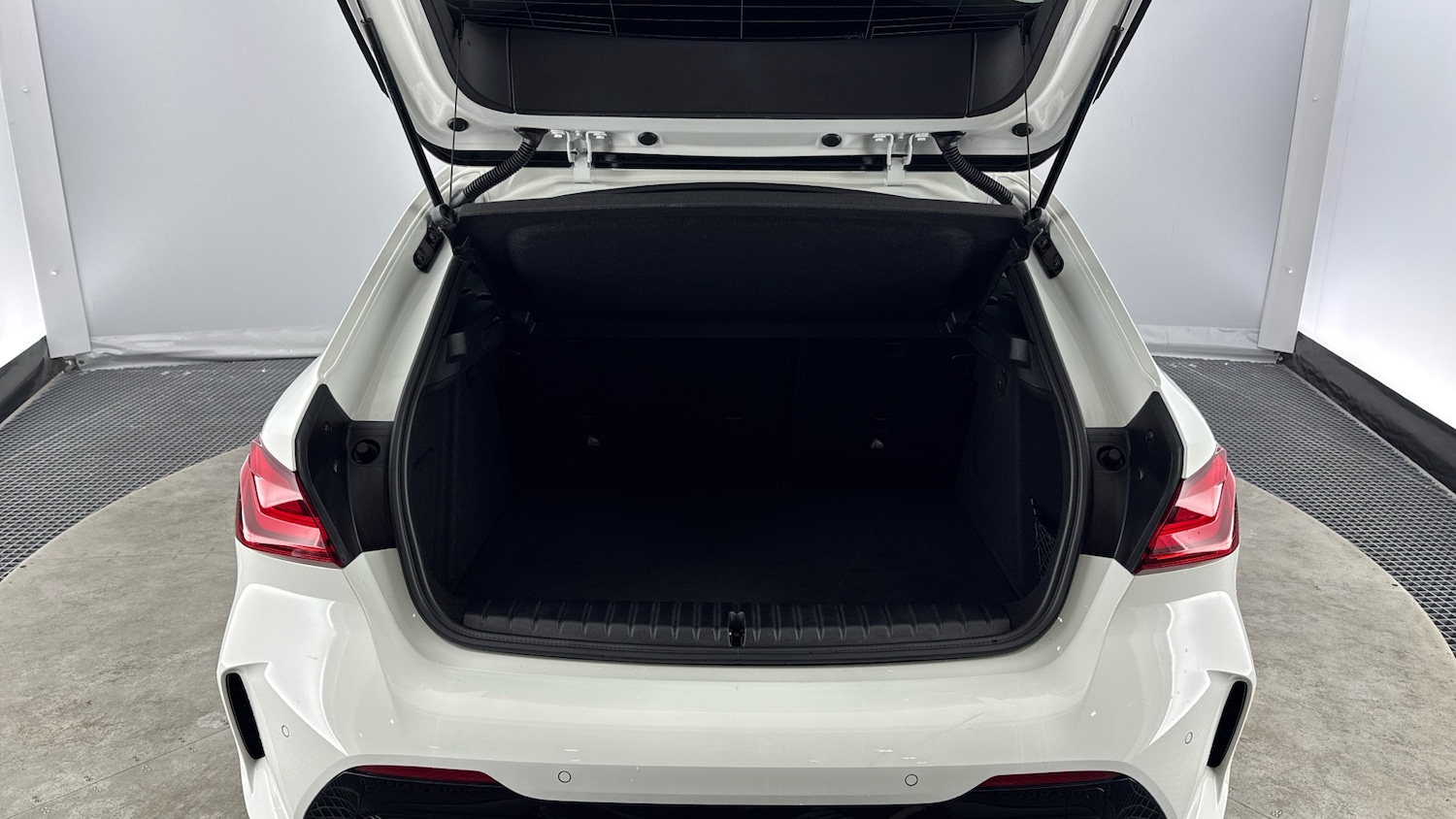 Used BMW 1 Series 2023 for sale - 77461139: Photo 13