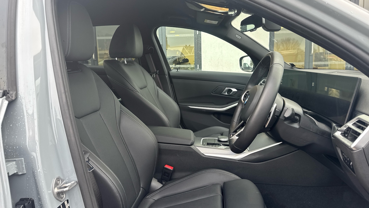 Used BMW 3 Series 2025 for sale - 76959772: Photo 11