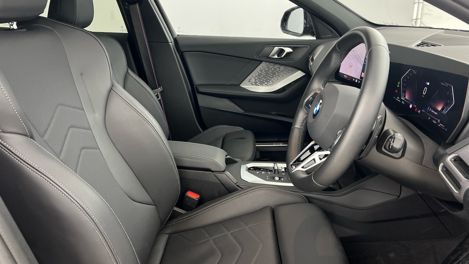 Used BMW 1 Series 2024 for sale - 77300939: Photo 11