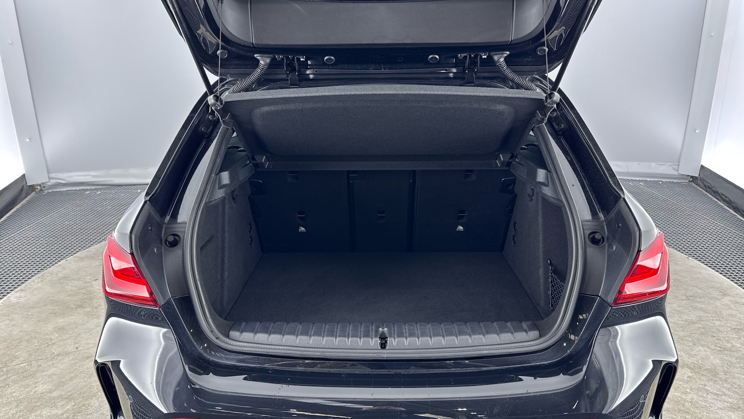 Used BMW 1 Series 2023 for sale - 77651055: Photo 13