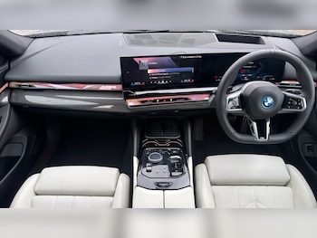 Used BMW i5 2025 for sale - 78907456: Photo