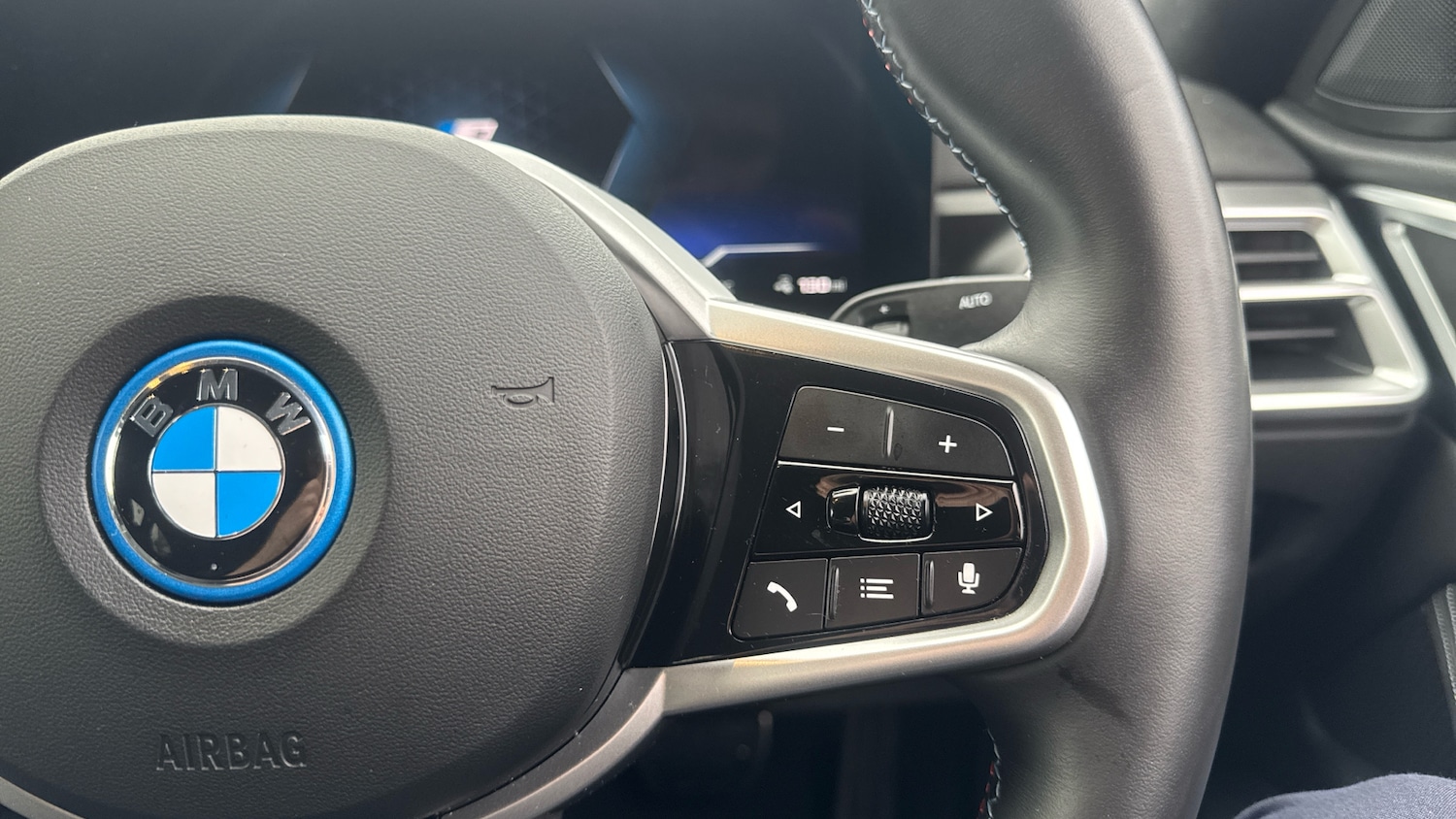 Used BMW i4 2025 for sale - 77258053: Photo 18