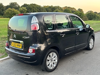 Used Citroen C3 Picasso 2010 for sale - 75390483: Photo