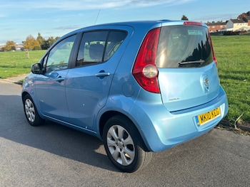 Used Vauxhall Agila 2010 for sale - 76205746: Photo 2