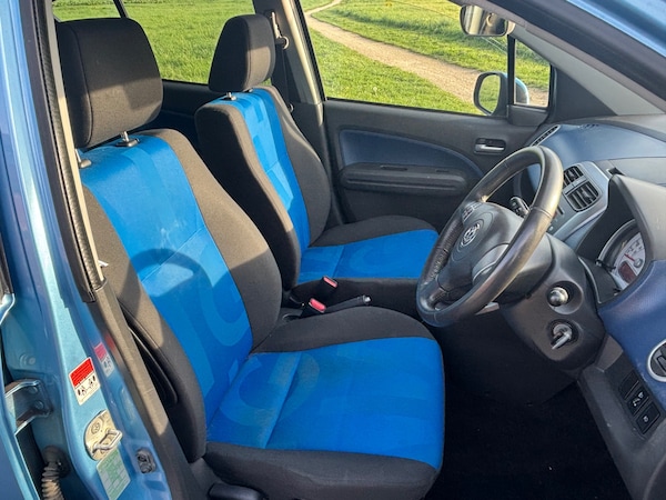 Used Vauxhall Agila 2010 for sale - 76205746: Photo 6