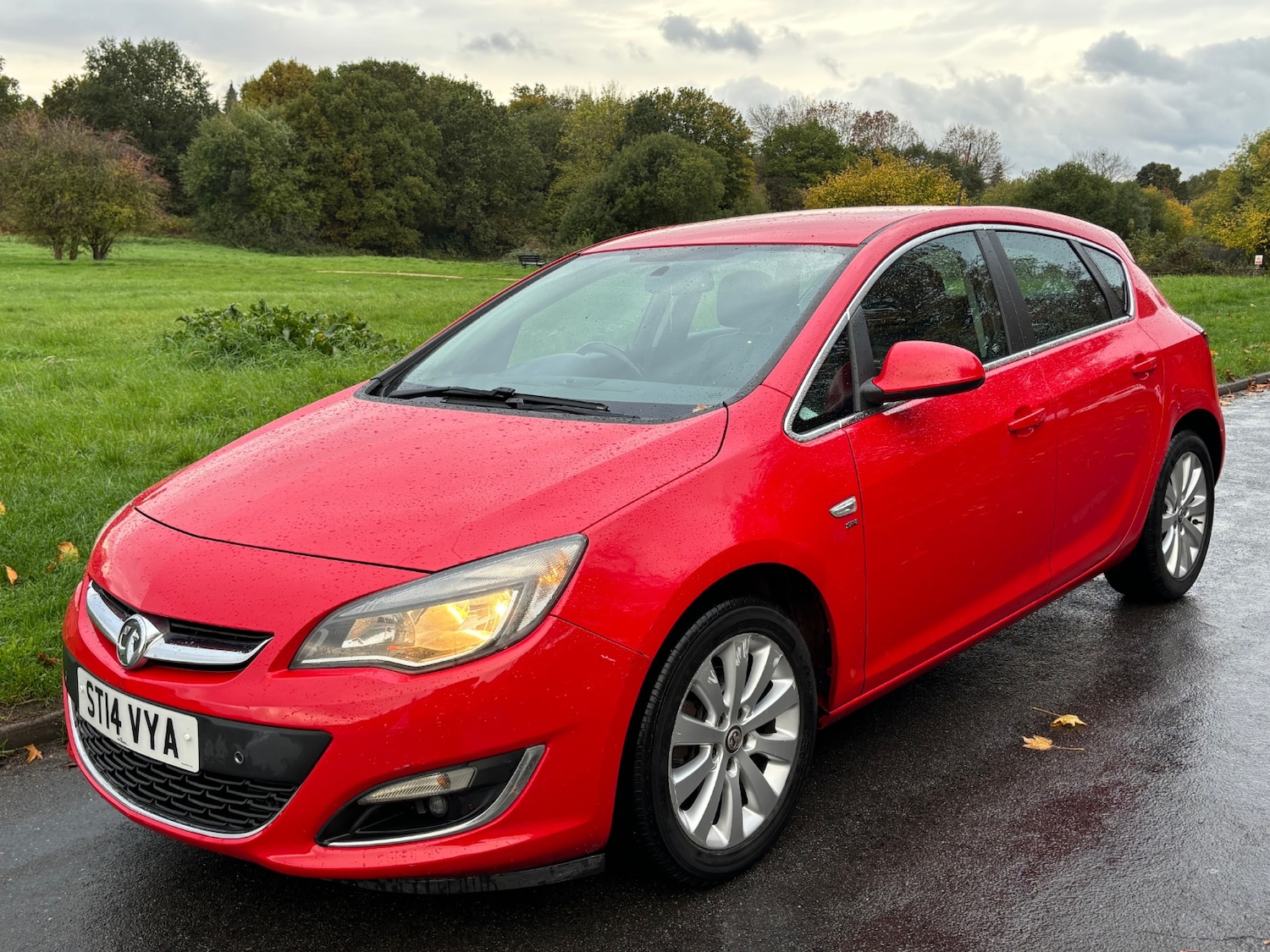 Used Vauxhall Astra 2014 for sale - 76358603: Photo 1