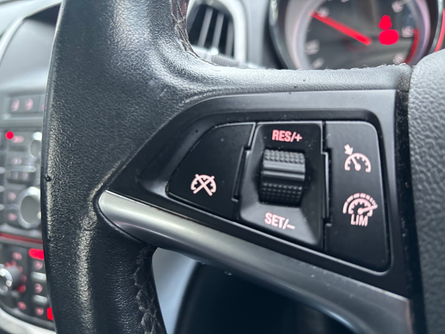 Used Vauxhall Astra 2014 for sale - 76358603: Photo 19