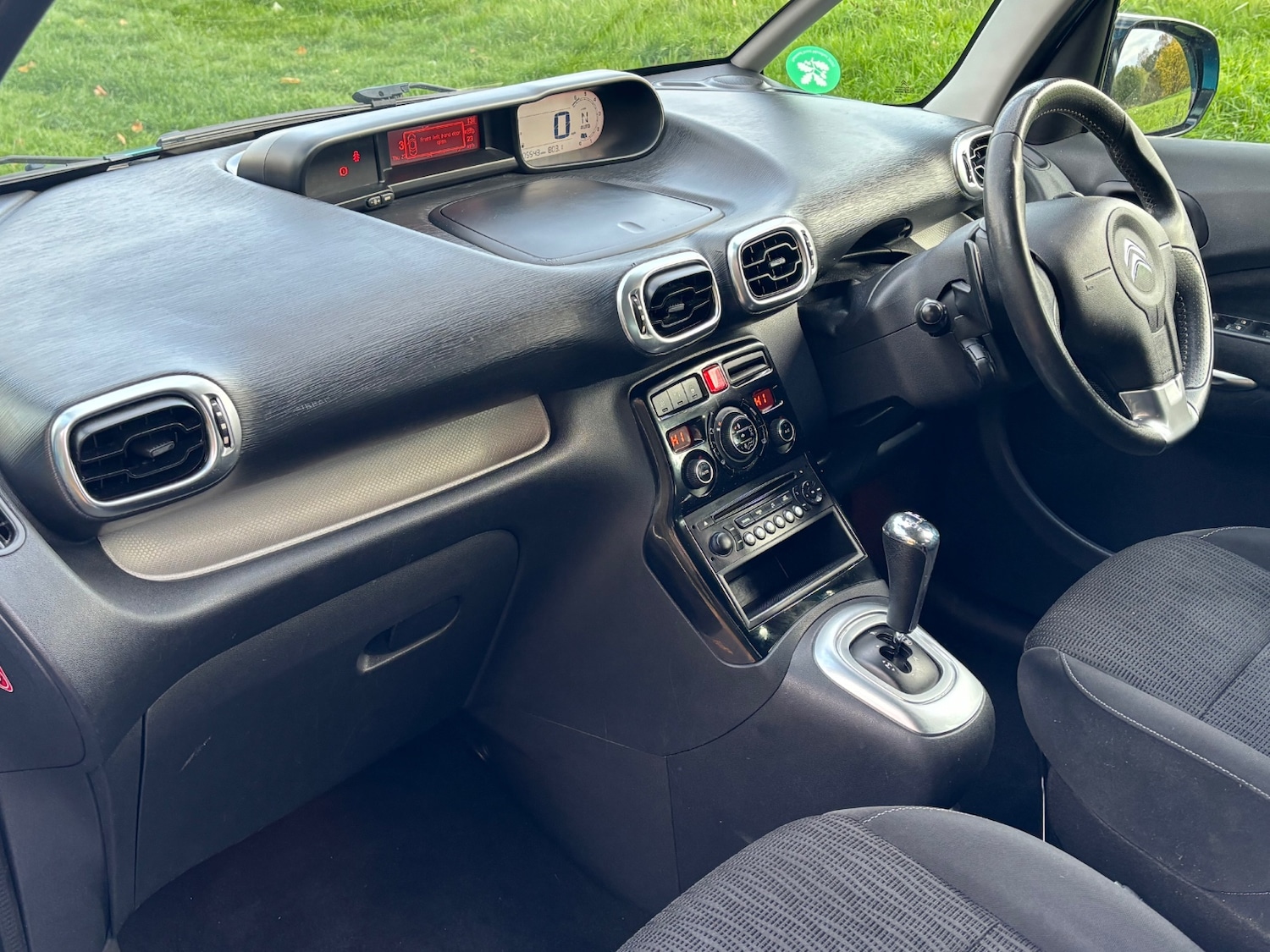 Used Citroen C3 Picasso 2014 for sale - 76358611: Photo 4