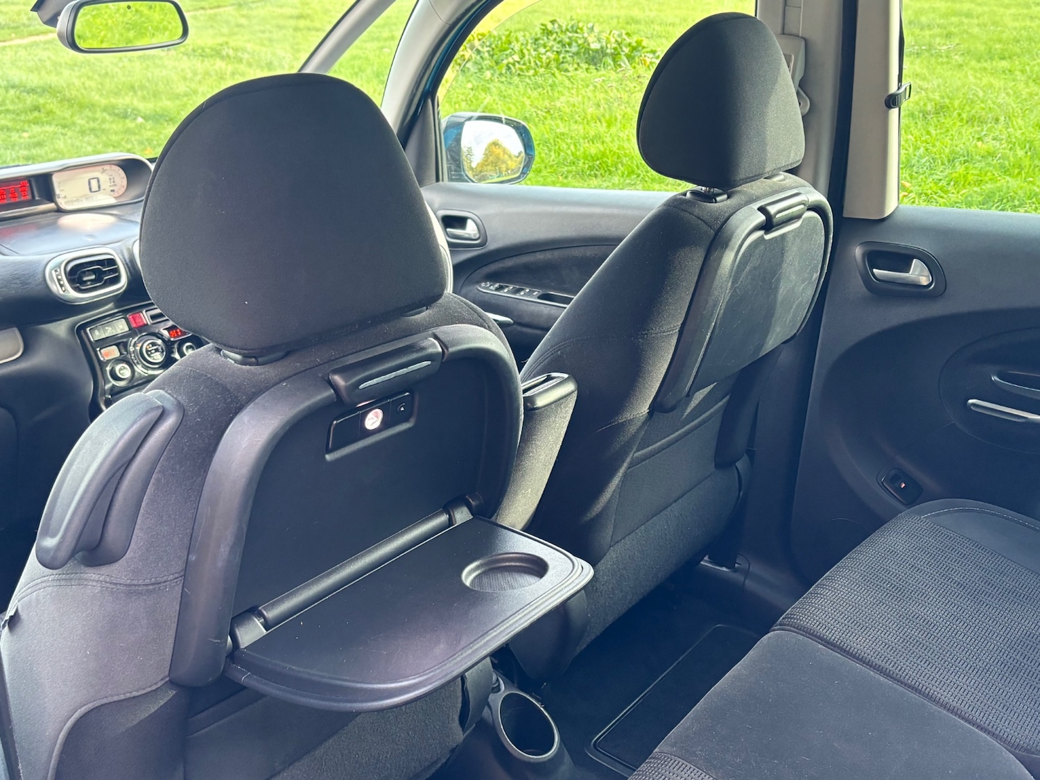 Used Citroen C3 Picasso 2014 for sale - 76358611: Photo 9