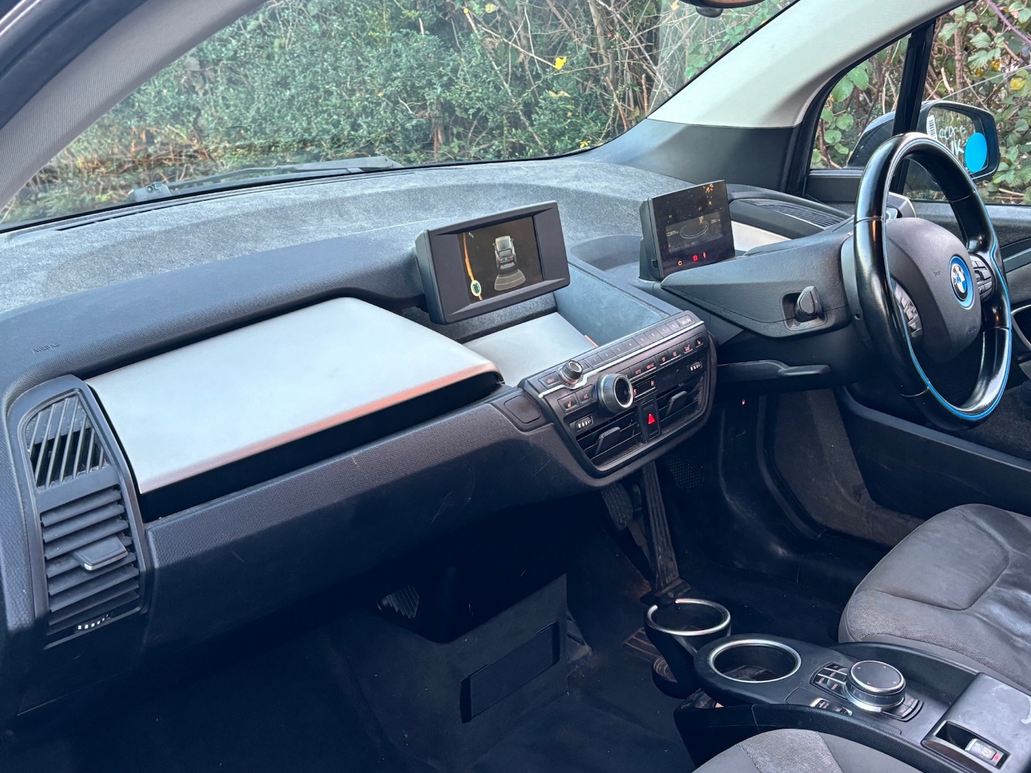 Used BMW i3 2017 for sale - 77049376: Photo 11