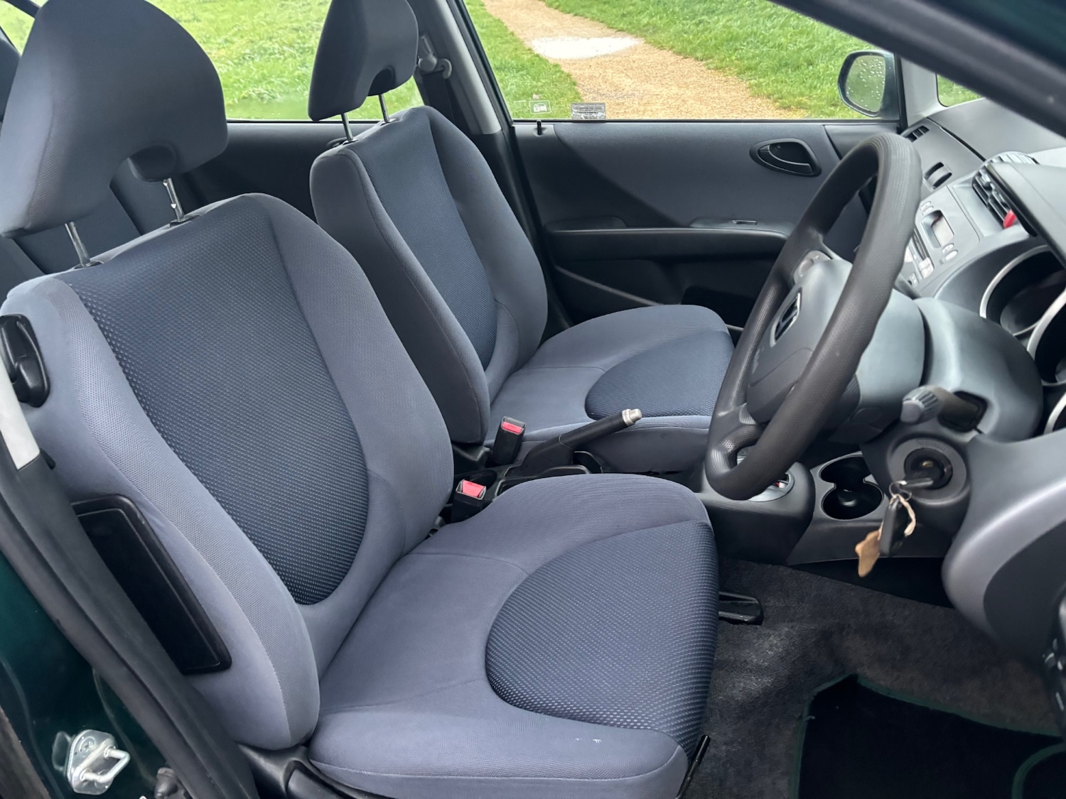 Used Honda Jazz 2002 for sale - 76611176: Photo 5