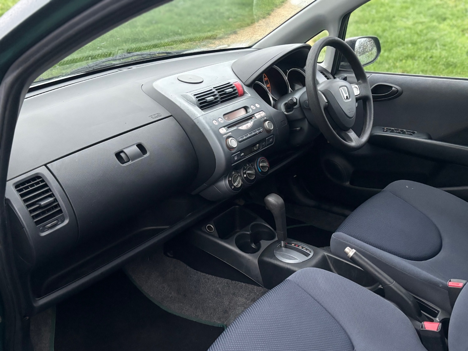 Used Honda Jazz 2002 for sale - 76611176: Photo 9