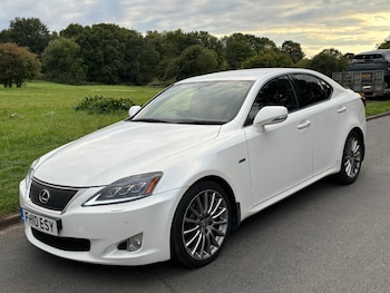 Lexus - IS