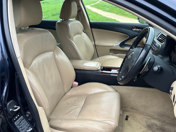 Used Lexus IS 2005 for sale - 76257541: Photo 8