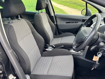 Used Peugeot 207 2010 for sale - 75793094: Photo