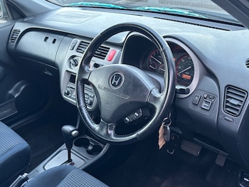 Used Honda HR-V 2004 for sale - 76853963: Photo