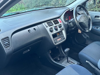 Used Honda HR-V 2004 for sale - 76853963: Photo