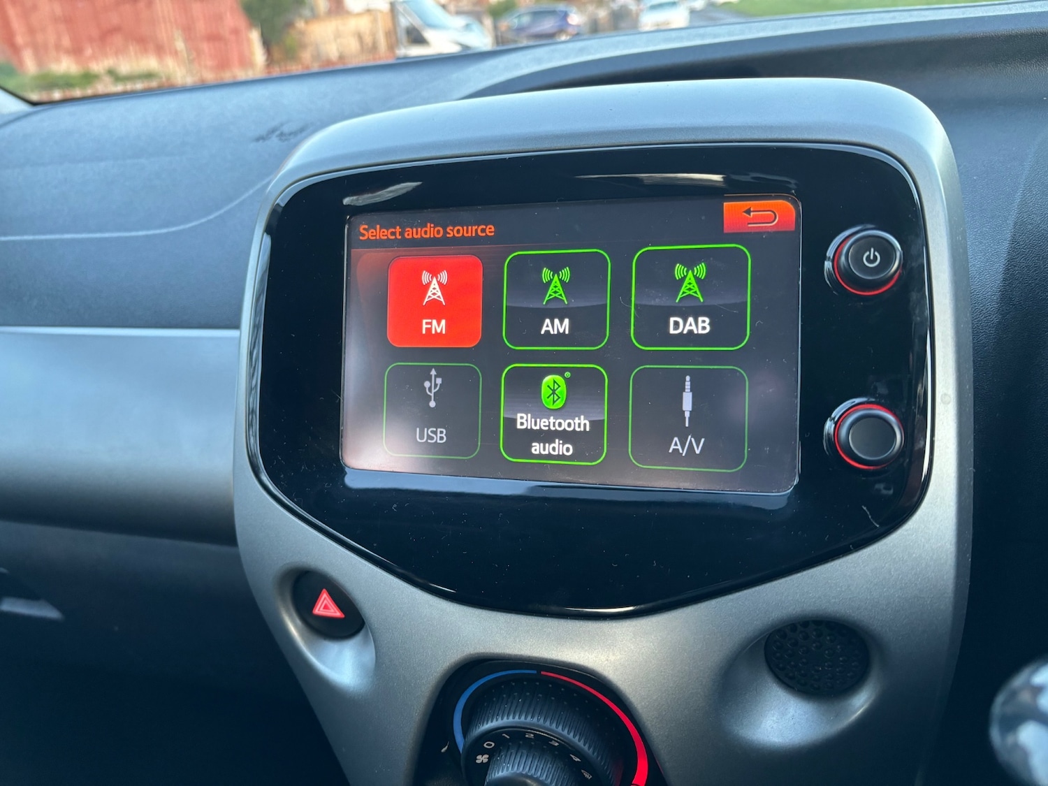 Used Peugeot 108 2015 for sale - 76853957: Photo 15