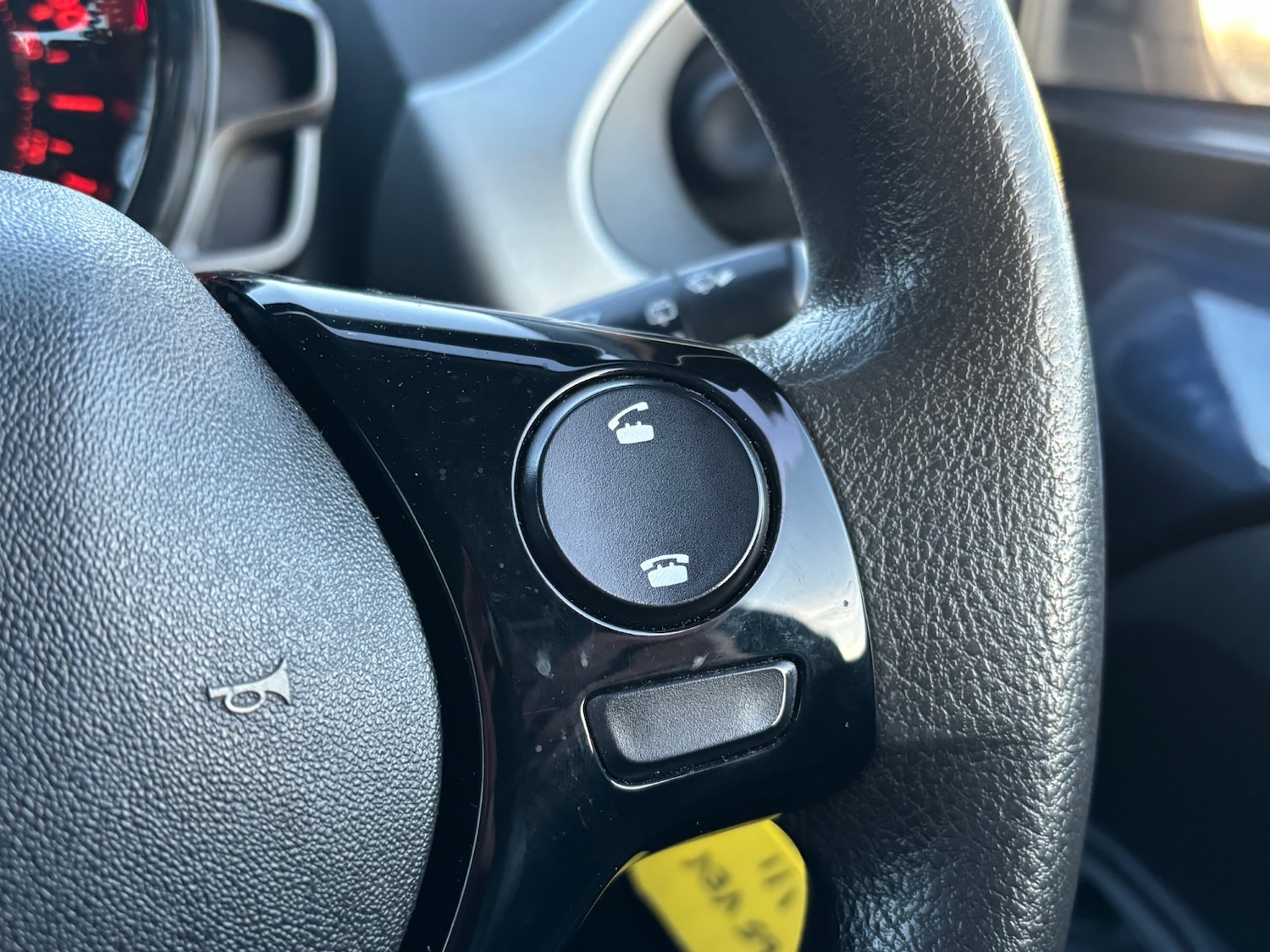 Used Peugeot 108 2015 for sale - 76853957: Photo 16