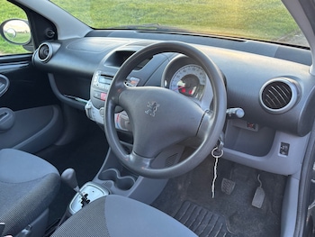 Used Peugeot 107 2008 for sale - 76585616: Photo