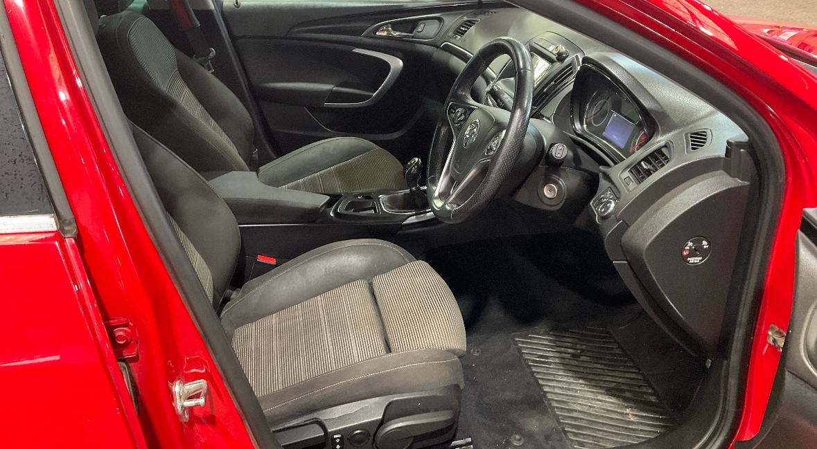 Used Vauxhall Insignia 2015 for sale - 76941925: Photo 4