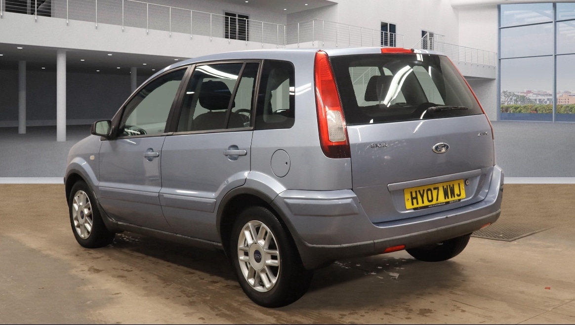 Used Ford Fusion 2007 for sale - 77135930: Photo 2